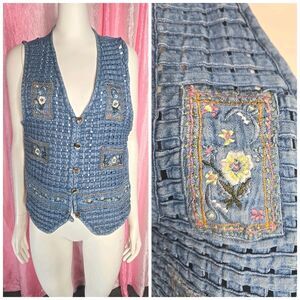 Rosettes Vintage Blue Floral Basket Weave Chambray Embroidered Vest Size Medium
